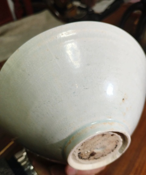 古玩陶瓷青白釉刻劃云氣紋碗真品鑒賞圖