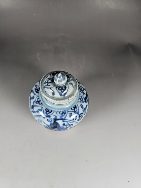 古玩陶瓷青花花卉紋蓋罐拍賣，當前價格13800元