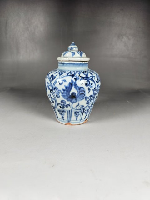 古玩陶瓷青花花卉紋蓋罐拍賣，當前價格13800元
