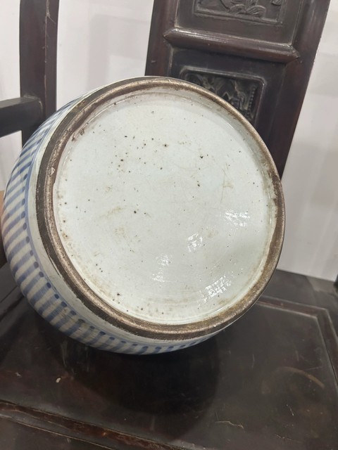 古玩陶瓷青花纏枝花卉紋蓋罐拍賣,當前價格2500元