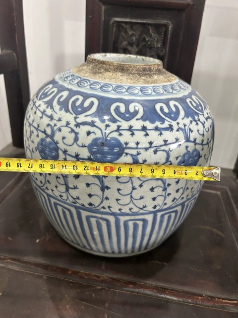 古玩陶瓷青花纏枝花卉紋蓋罐拍賣,當前價格2500元