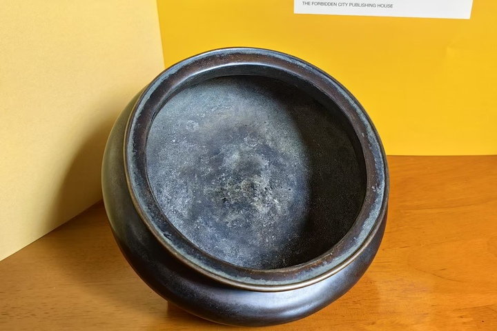 古玩銅器爐拍賣,當(dāng)前價(jià)格55000元