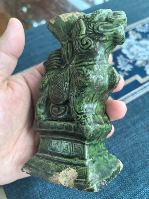 古玩陶瓷清代·綠釉獅子造型燭臺(tái)拍賣(mài)，當(dāng)前價(jià)格1188元