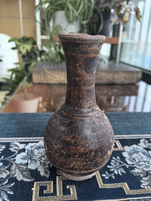 古玩陶瓷宋代·吉州窯褐釉撇口瓶拍賣，當(dāng)前價(jià)格1380元