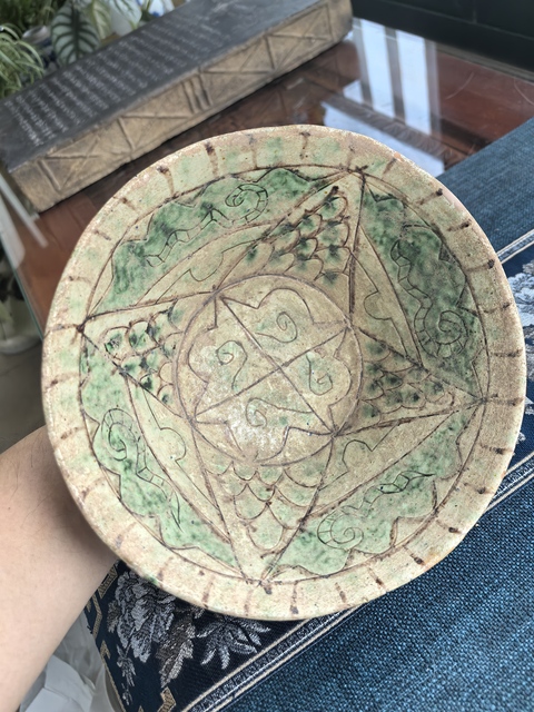 古玩陶瓷元代·綠釉刻花碗拍賣，當前價格2300元