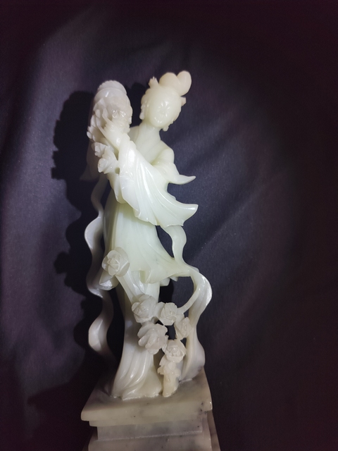 古玩玉器仕女擺件真品鑒賞圖