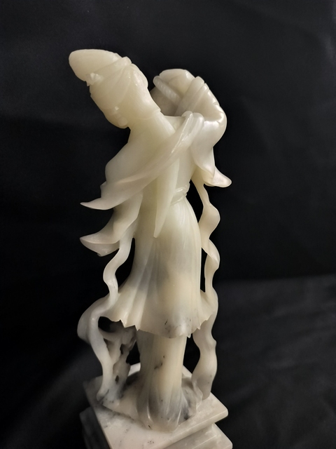 古玩玉器仕女擺件真品鑒賞圖