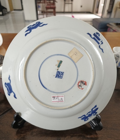 古玩陶瓷青花纏枝蓮紋盤真品鑒賞圖
