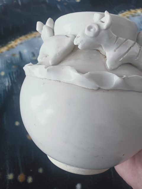 古玩陶瓷堆塑瓶拍賣,當前價格158000元