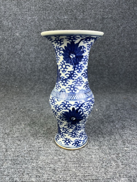 古玩陶瓷青花纏枝蓮小號鳳尾尊拍賣,當(dāng)前價格3588元