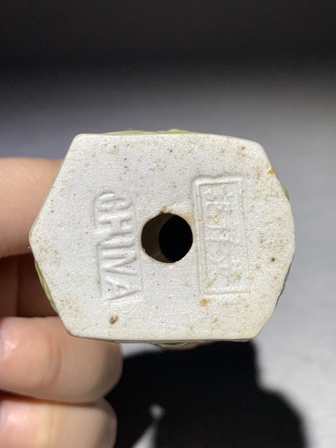 古玩陶瓷（民國黃祥記款）素三彩人物造像拍賣，當(dāng)前價(jià)格1888元