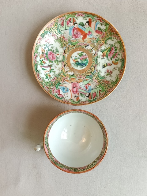 古玩陶瓷廣彩描金人物花卉紋杯碟拍賣，當前價格880元