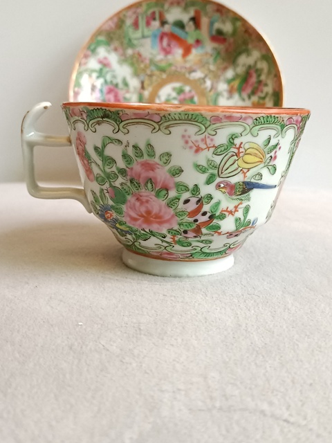 古玩陶瓷廣彩描金人物花卉紋杯碟拍賣，當前價格880元