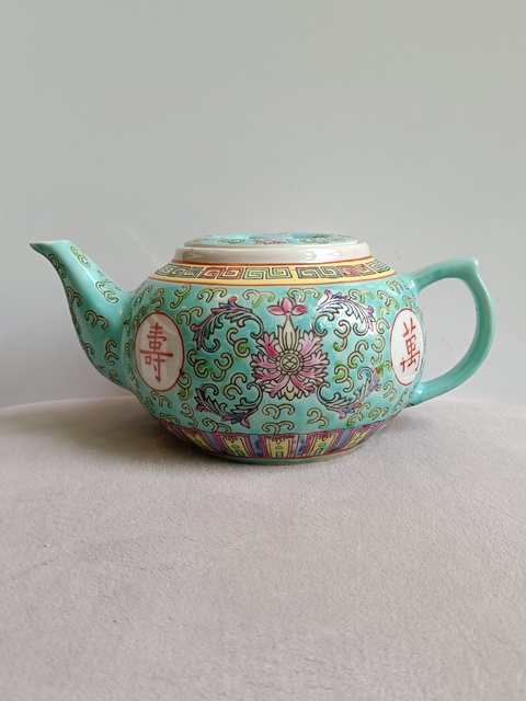 古玩陶瓷松石綠地粉彩萬(wàn)壽無(wú)疆紋茶壺拍賣(mài)，當(dāng)前價(jià)格298元
