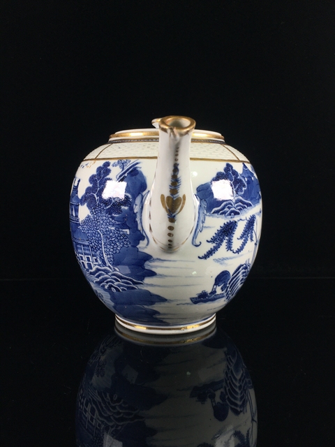 古玩陶瓷乾隆青花席地模印描金山水樓閣紋執壺拍賣,當前價格2588元