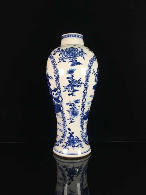 古玩陶瓷乾隆青花山水人物紋雞腿瓶拍賣,當前價格1188元
