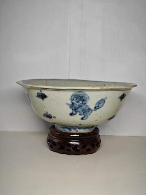 古玩陶瓷青花獅紋碗真品鑒賞圖