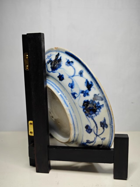 古玩陶瓷青花人物故事紋盤(pán)真品鑒賞圖
