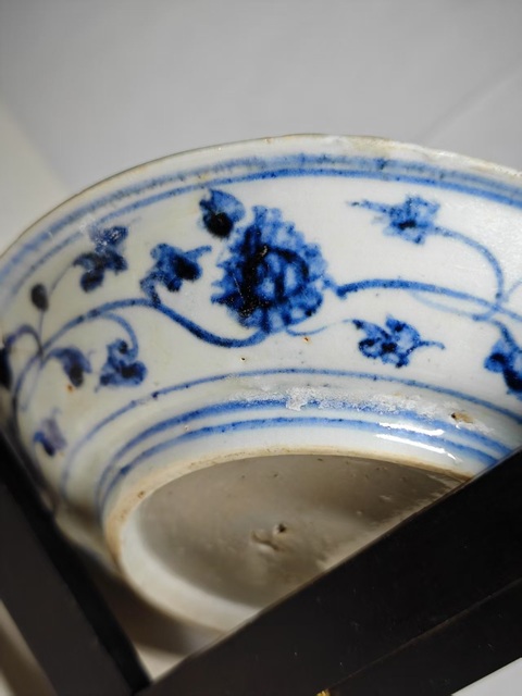 古玩陶瓷青花人物故事紋盤(pán)真品鑒賞圖