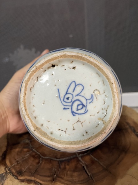 古玩陶瓷青花纏枝花卉紋罐拍賣,當前價格2999元