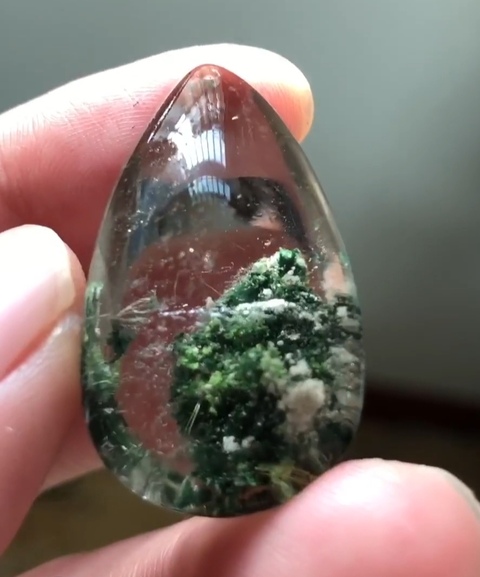 古玩玉器精美天然“綠幽靈”水晶吊墜拍賣,當前價格388元