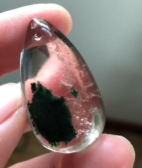 古玩玉器精美天然“綠幽靈”水晶吊墜拍賣,當前價格388元