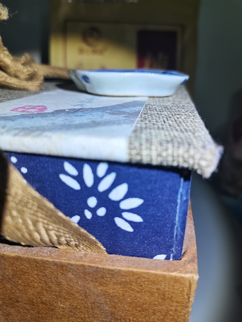 古玩陶瓷乾隆青花海棠型筆舔真品鑒賞圖