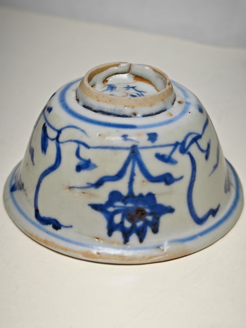 古玩陶瓷明中期青花蓮池紋杯拍賣，當前價格3456元
