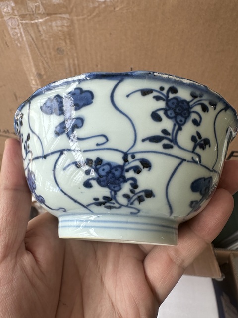古玩陶瓷青花靈芝花卉紋碗拍賣,當前價格2500元