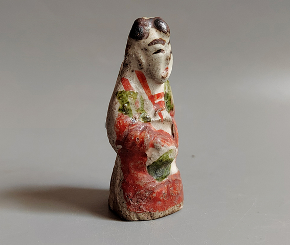 古玩陶瓷金元八義窯紅綠彩童子塑像拍賣(mài),當(dāng)前價(jià)格888元