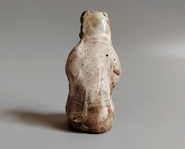 古玩陶瓷金元八義窯紅綠彩童子塑像拍賣(mài),當(dāng)前價(jià)格888元