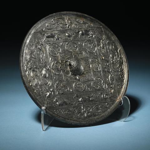古玩銅器十二生肖飛天鏡真品鑒賞圖