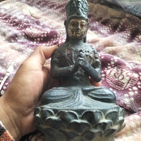 古玩銅器鑄鐵鎏金佛像真品鑒賞圖