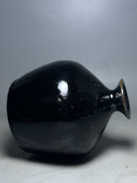 古玩陶瓷明代，磁州窯梅瓶拍賣，當(dāng)前價(jià)格288元