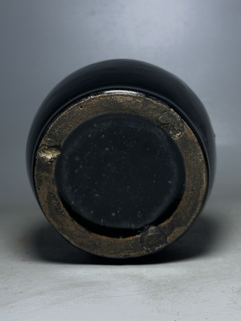古玩陶瓷明代，磁州窯梅瓶拍賣，當(dāng)前價(jià)格288元