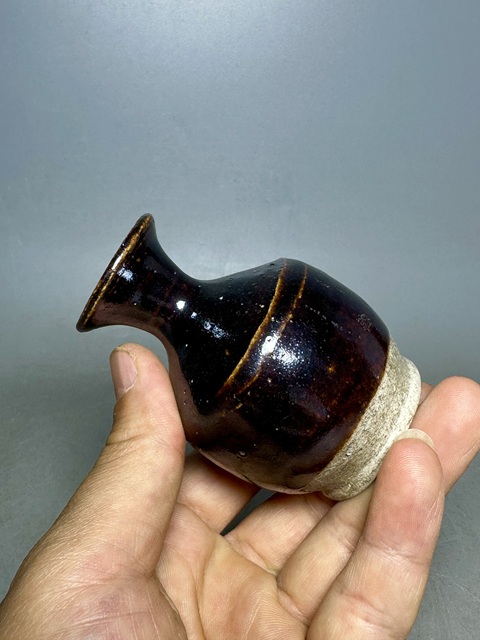 古玩陶瓷明代,磁州窯瓶拍賣,當前價格286元