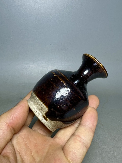 古玩陶瓷明代,磁州窯瓶拍賣,當前價格286元