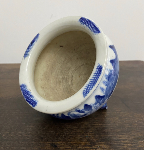 古玩陶瓷青花山水人物紋香爐真品鑒賞圖