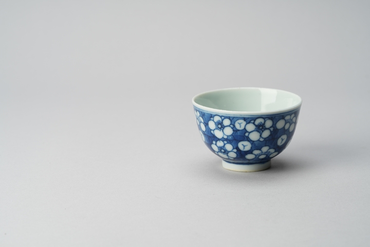 古玩陶瓷青花留白冰梅紋杯真品鑒賞圖