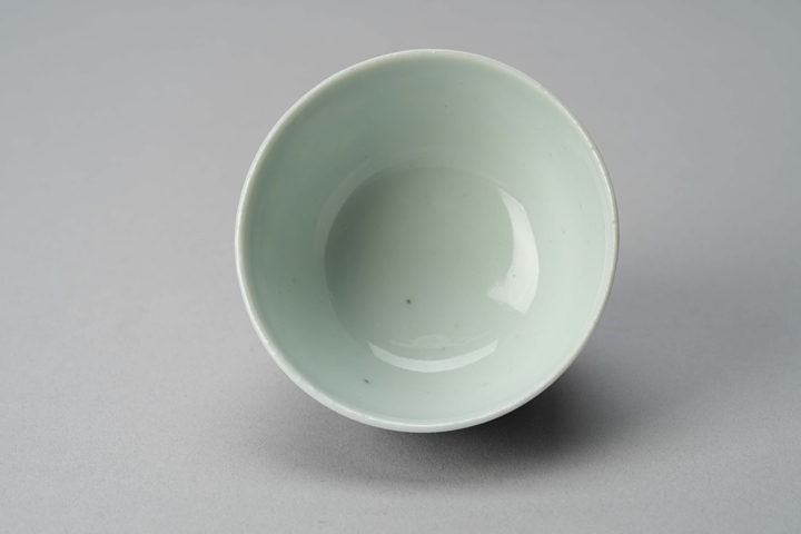 古玩陶瓷青花留白冰梅紋杯真品鑒賞圖