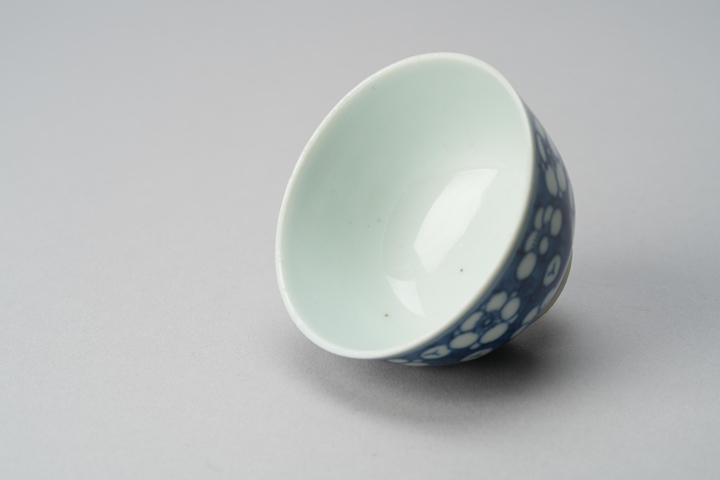 古玩陶瓷青花留白冰梅紋杯真品鑒賞圖