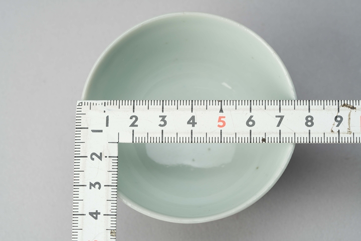 古玩陶瓷青花留白冰梅紋杯真品鑒賞圖