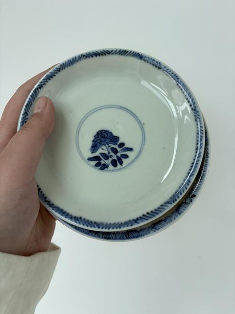 古玩陶瓷康熙·外紫金釉內青花花卉紋小盤一對真品鑒賞圖