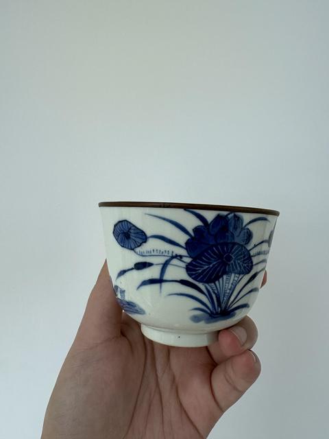 古玩陶瓷蓮池游禽滿池嬌青花杯拍賣，當前價格1800元