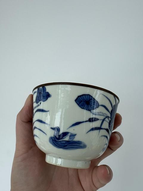 古玩陶瓷蓮池游禽滿池嬌青花杯拍賣，當前價格1800元