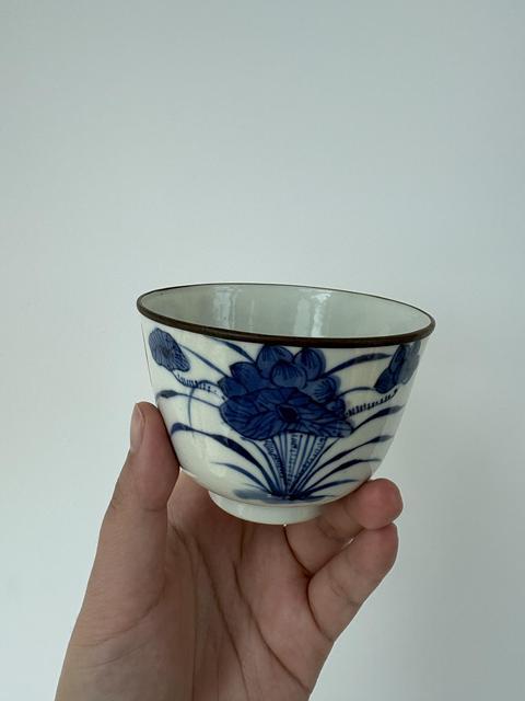 古玩陶瓷蓮池游禽滿池嬌青花杯拍賣，當前價格1800元