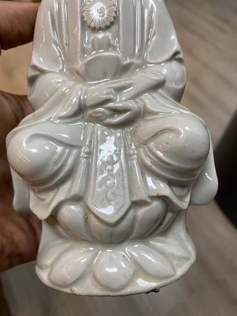 古玩陶瓷德化白瓷觀音菩薩造像真品鑒賞圖