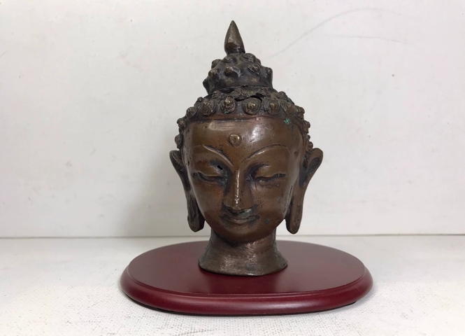 古玩銅器佛首真品鑒賞圖