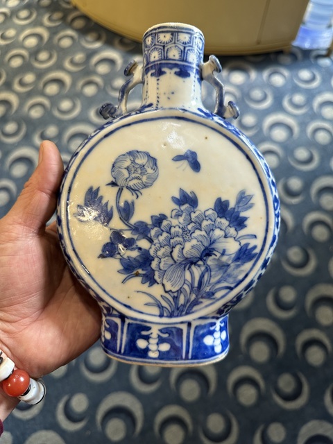 古玩陶瓷青花抱月瓶拍賣,當前價格8888元