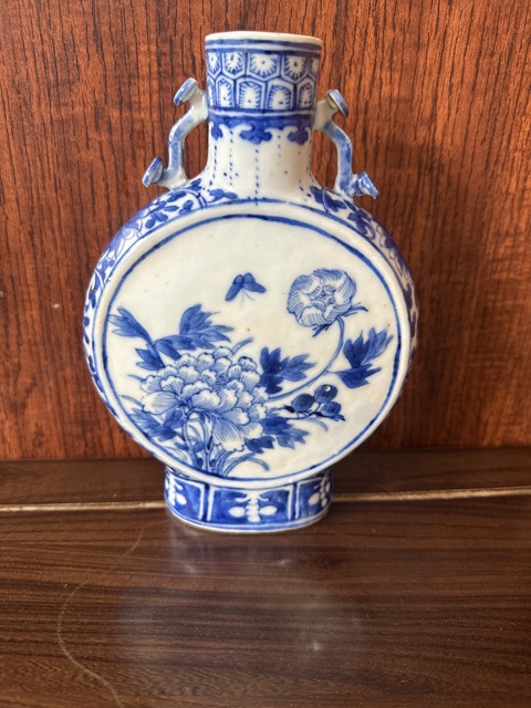 古玩陶瓷青花抱月瓶拍賣,當前價格8888元